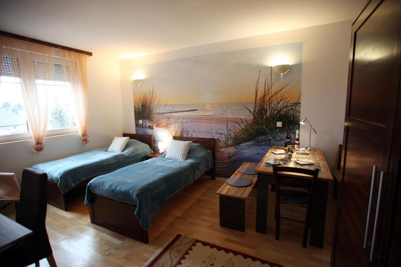 Landhaus Klambauer Ferienapartments Thermennaehe St Martins Therme Frauenkirchen Eksteriør bilde